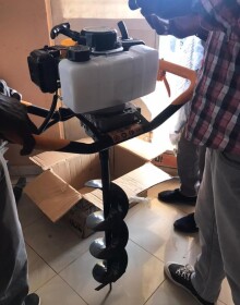 Machine Tarière automatique